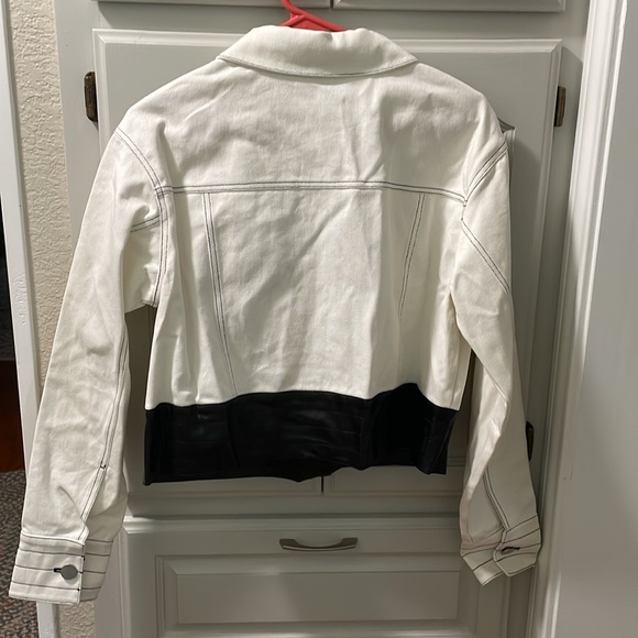 Choosy black/white denim jacket. Size small - Picture 5 of 5